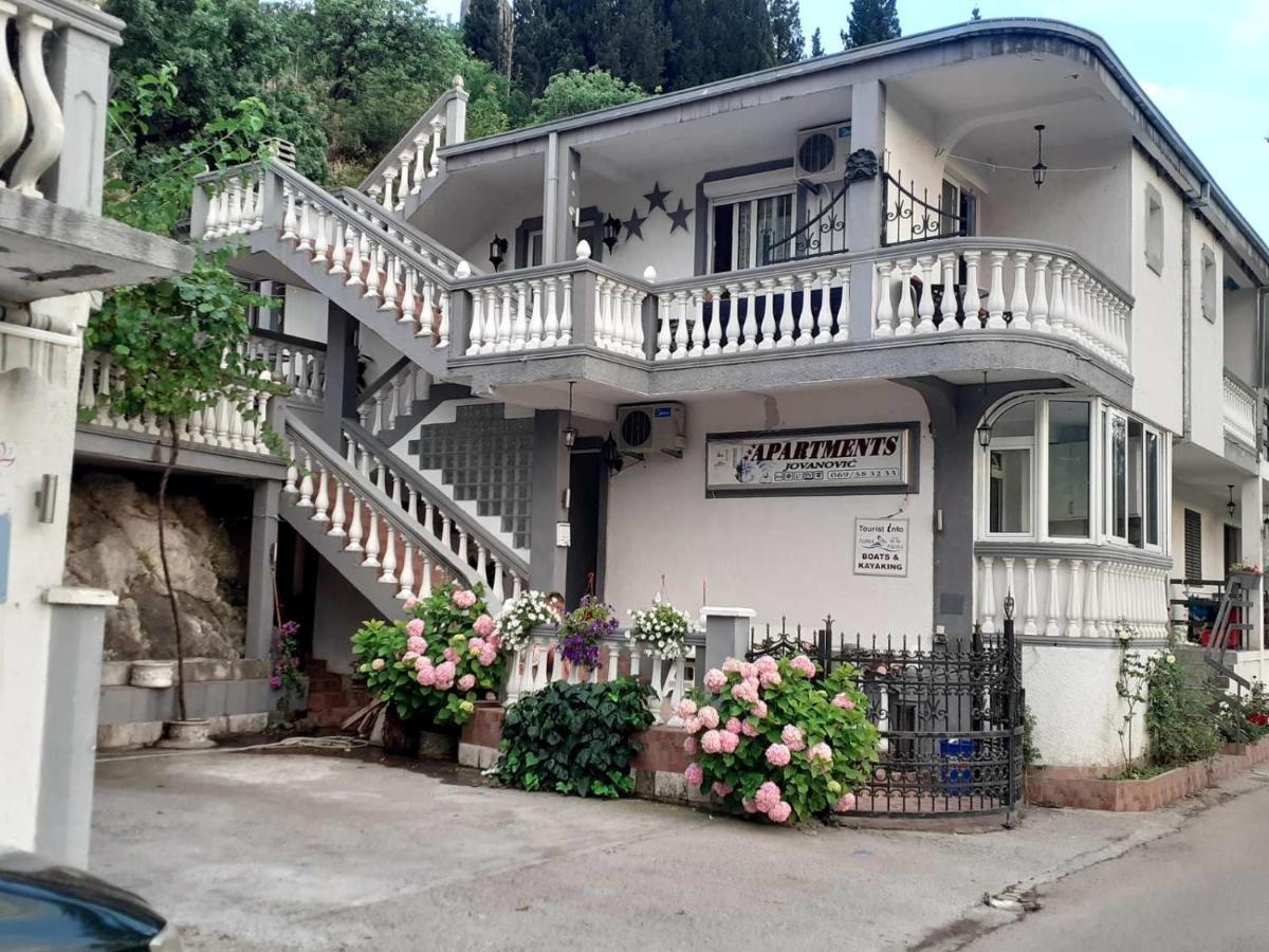 Apartments Flora And Boat Cruising Virpazar Exterior photo